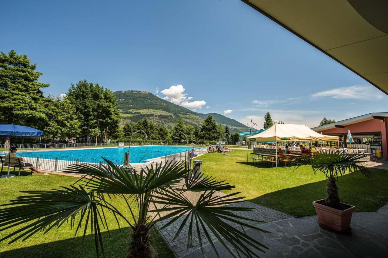 Sankt Johann Spa Suites & Apartments プラート・アッロ・ステルヴィオ エクステリア 写真