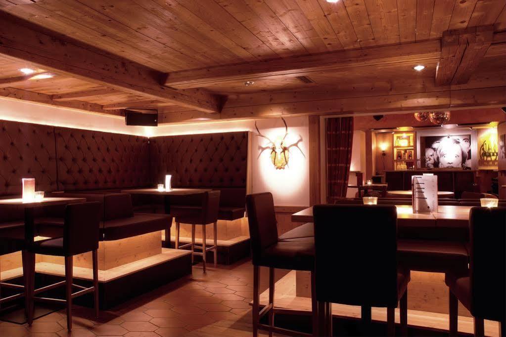 Sankt Johann Spa Suites & Apartments プラート・アッロ・ステルヴィオ エクステリア 写真